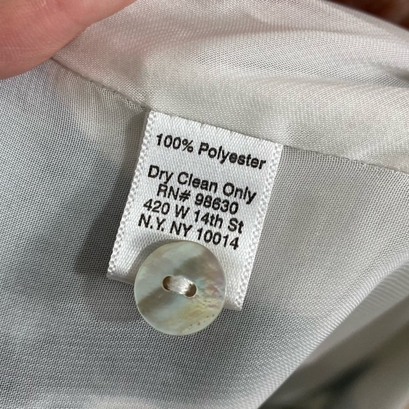 Lilla P Button Down Tunic XS Sleeveless Feather - Picture 9 of 9